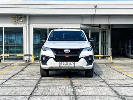 TOYOTA FORTUNER VRZ TRD 2.4AT 2019, PUTIH, KM LoW 46rban