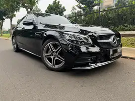mercedes bens c200 amg 2021 low km first hand like new