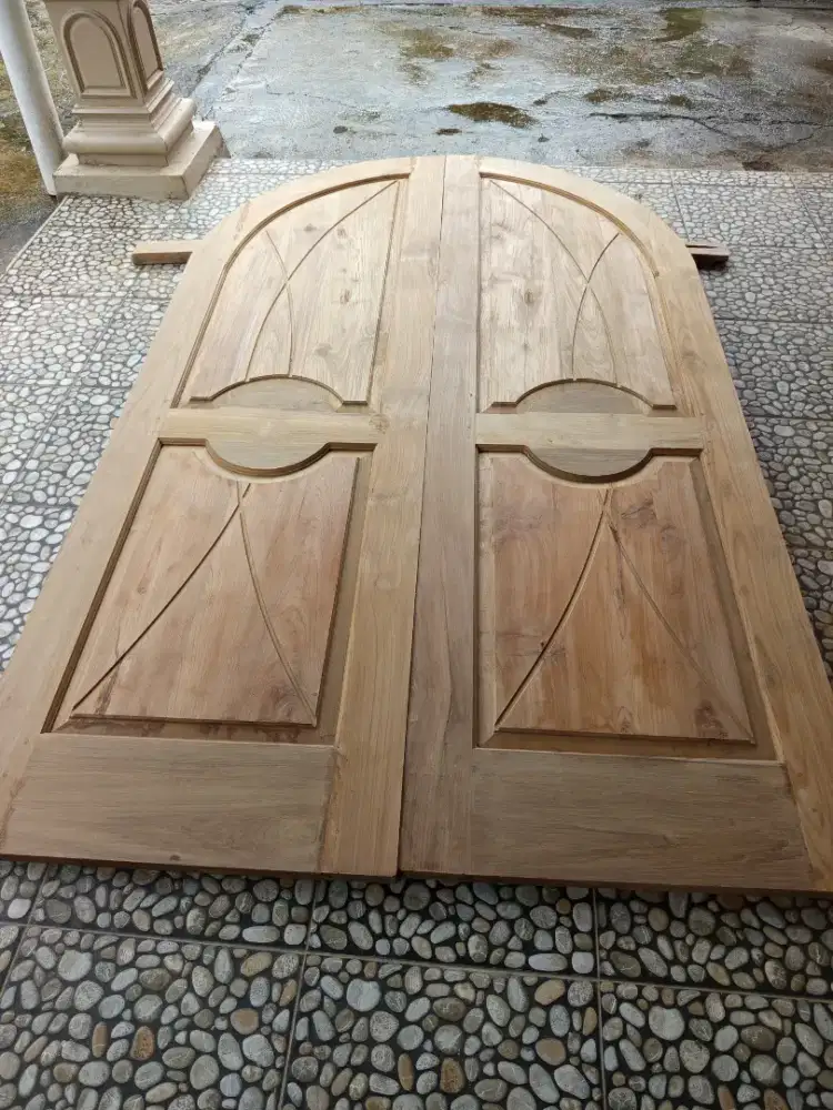 Pintu minimalis