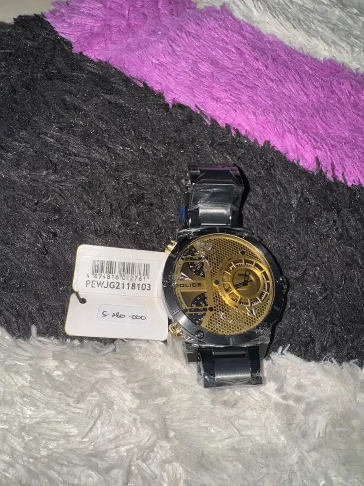 Jam tangan merk police
