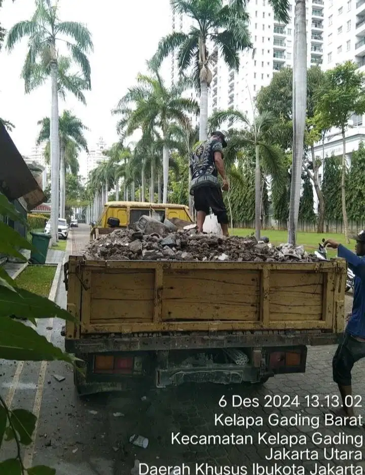 Jasa buang puing dan sampah hubungi ke no