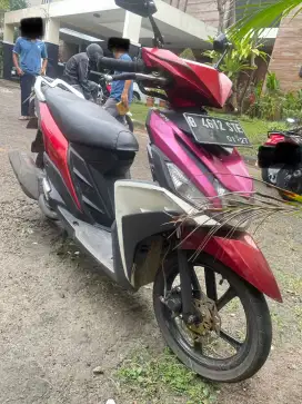 MIO M3 2016, tangan pertama