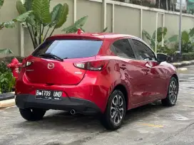 Mazda 2 R AT Skyactiv 2016 Merah metalik  NEGO SAMPE JADI
