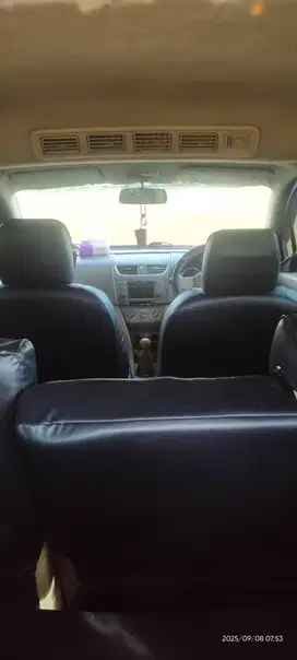 Suzuki Ertiga 2014 Bensin