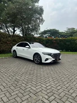 Mercedes Benz E200 Exclusive Line W214 NIK 2024