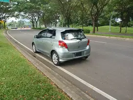 Yaris E matic 2011