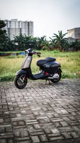 VESPA SPRINT CARBON IGET 150 ABS 2018