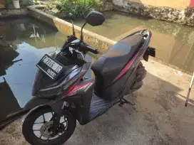 Bismilah jual motor vario
