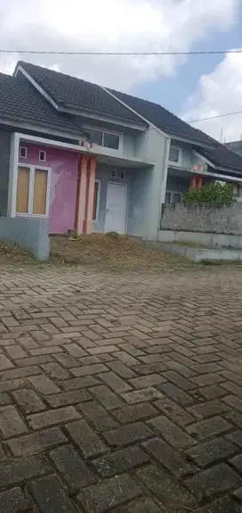 DIJUAL RUMAH DI PERUMAHAN ARCADIA TOWN CENTER