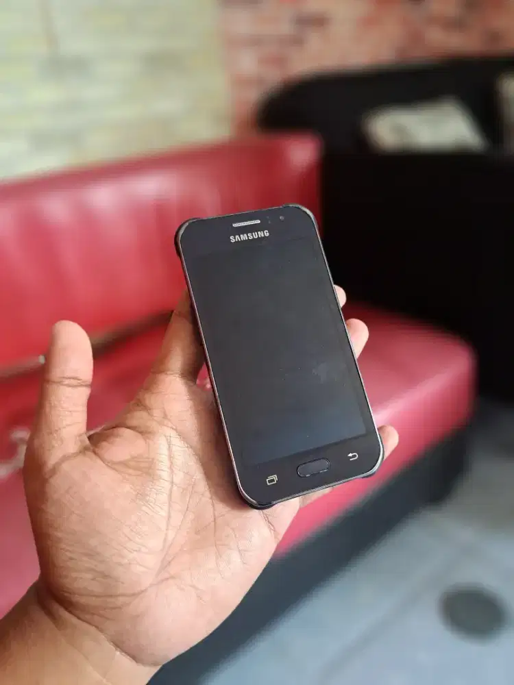 Samsung Galaxy J1 Ace