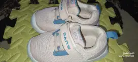 Sepatu mantan / sepatu second/ bekas brand 'Dans'