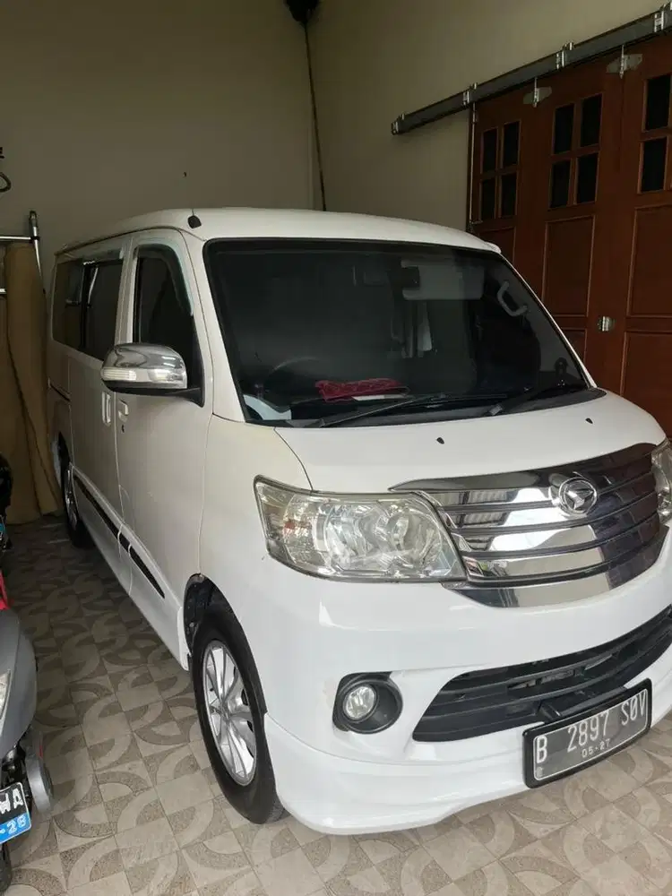 Daihatsu luxio A/T apik,..normal