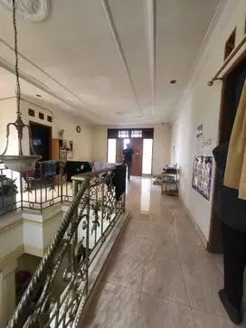 Rancasari Dijual Rumah 2 Lantai dalam Komplek Bagus Siap Huni