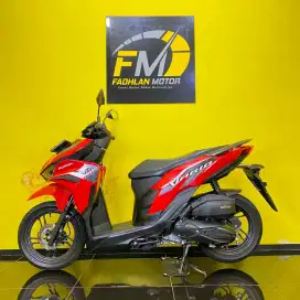 Honda Vario 125 2022 warna merah cash kredit DP 1 JT