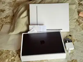 Macbook Air M2 8/256gb iBox fullset cc rendah