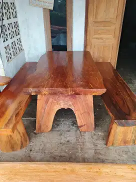 MEJA makan antik teras
