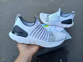 Sepatu nike react phantom run flyknit  ori size 45,5