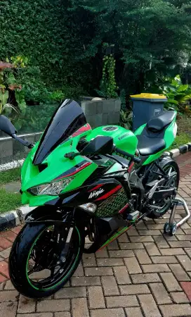 Kawasaki ZX25R KRT 2021 ABS