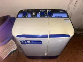 Mesin cuci dua tabung Aqua. Mesin cuci second Aqua