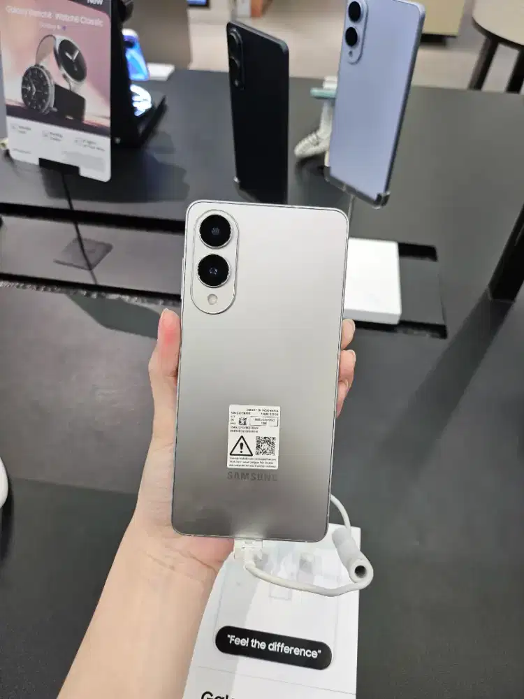 SAMSUNG GALAXY S25 EDGE