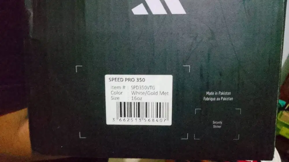 Boxing glove Adidas