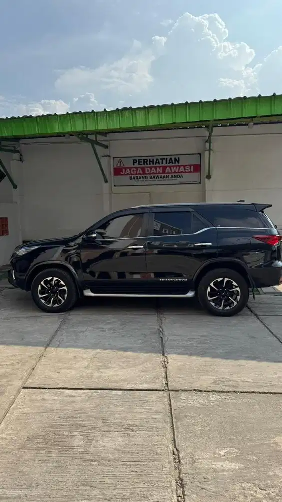 Dijual FORTUNER VRZ TETRA DRIVE 4 X 4 Matic 2016