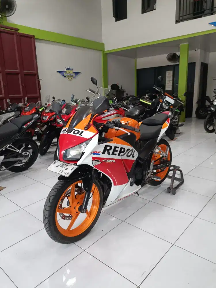 (SPM) Honda Cbr 150 R tahun 2014 Repsol Pajak Tertib Surat Komplit