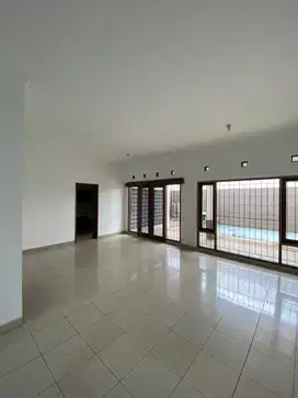 RUMAH BAGUS NYAMAN DALAM LINGKUNGAN ELITE DI BATUNUNGGAL BANDUNG