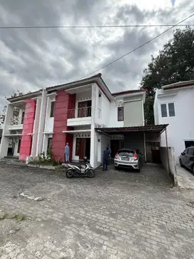 Rumah furnish di jakal km 12 dekat uii