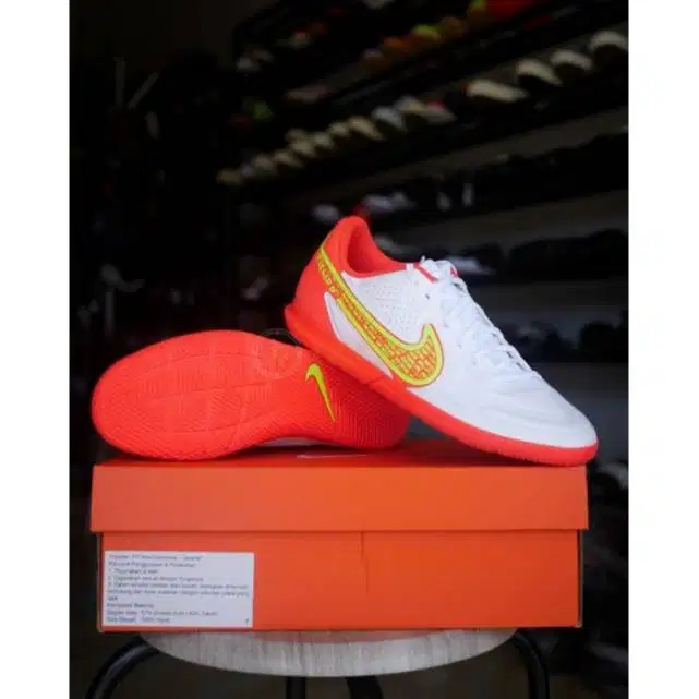 Sepatu Futsal Nike Legend Original Warna Putih
