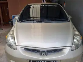 Dijual Honda Jazz 2004 Matic I-Dsi