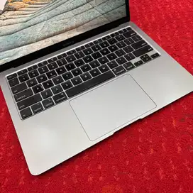 MacBook Air 13 inch core i3 2020 128GB kurang mulus