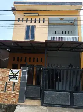 Rumah Lantai 2 Dikontrakkan di Sudiang (HARGA MURAH)