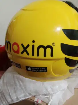 Helm m@xim dan jaket baru