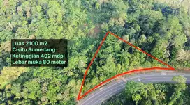 Tanah 2100 m2 Piggir Jalan Raya di Cisitu Sumedang Dijual Murah