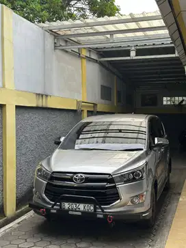 Innova Venturer 2.4 Diesel At 2019