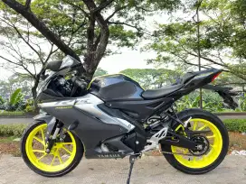 YAMAHA R15 V3 TAHUN 2023 MOTOR BAGUS SS KOMPLIT