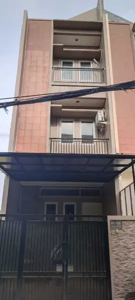 Jarang Ada! Rumah Minimalis dan Rapi di Kompleks Perumahan yang Nyaman