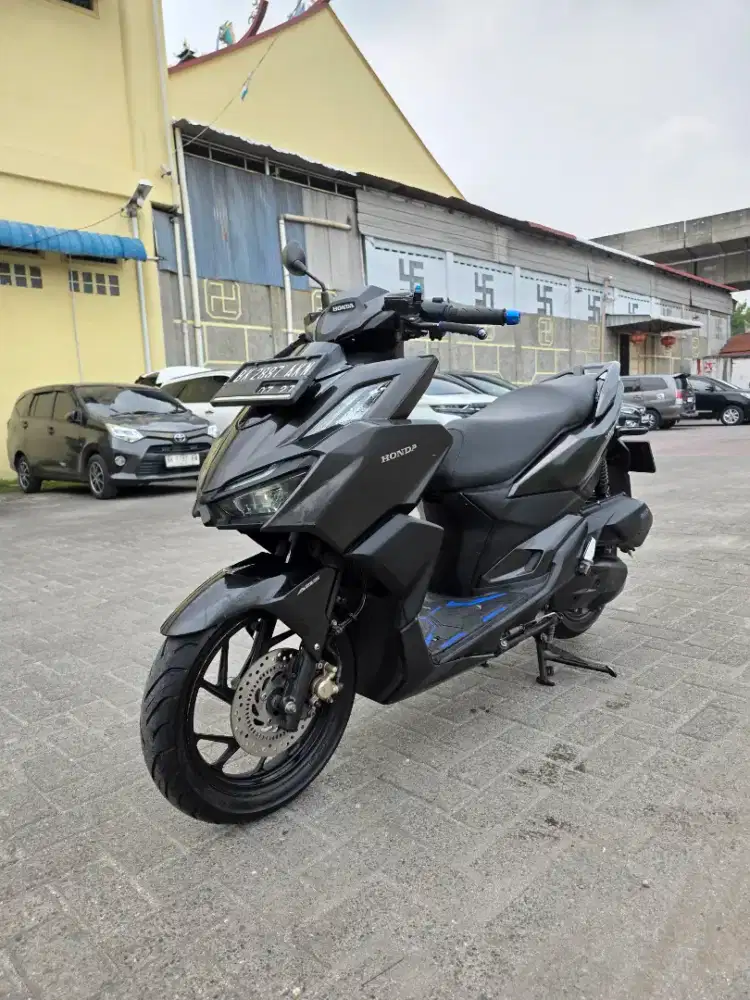 Honda Vario 160 ABS Hitam 2022