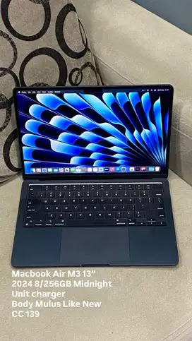 MacBook Air M3 8/256GB Midnight Like New
