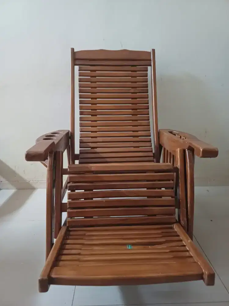 Kursi Santai Kayu Jati