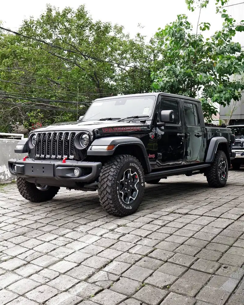 ready stock Jeep Gladiator Rubicon 3,6 nik 2025