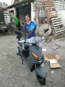 Uwinfly D65 NFC Murah Meriah