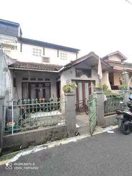 Rumah 1,5lantai harga 399jt di komplek Riung Bandung Soekarno Hatta