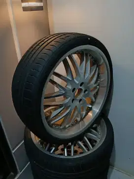 Dijual Cepat Ban + velg ring 20 BBS