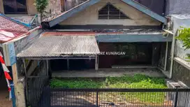Rumah Zona Komersial di Jl Kebon Kacang Raya Cocok Untuk Usaha