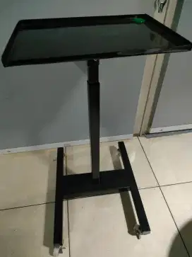 STAND PROYEKTOR