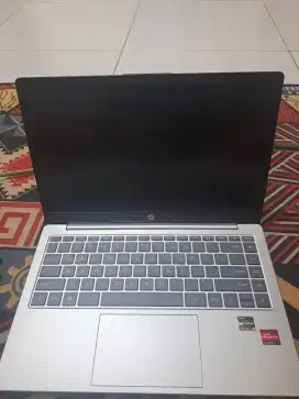 Laptop Hp 7000 series ryzen 3 amd radeon