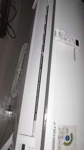 AC sharp Inverter Hemat listrik Dingin Bergaransi Tukar tambah