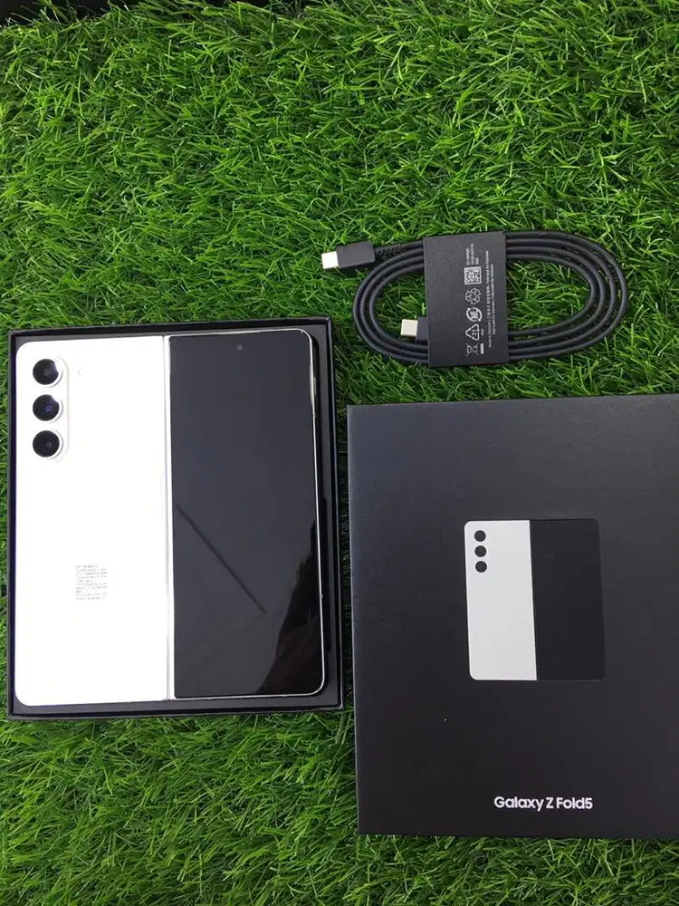Samsung fold 5 12/1TB resmi sein